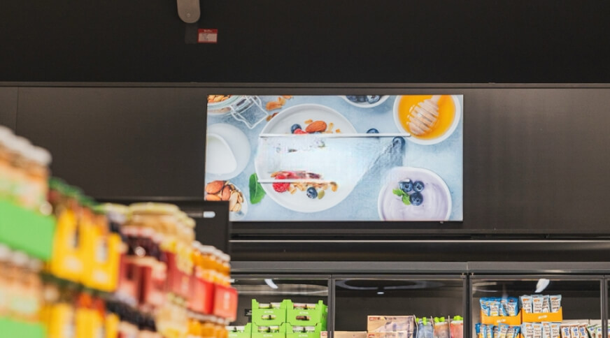 Transforming Retail Experiences With High-Resolution Video Walls